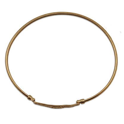 9KT Yellow Gold Designer Bangle 4.48GM – Elegant Lightweight Gold Bracelet