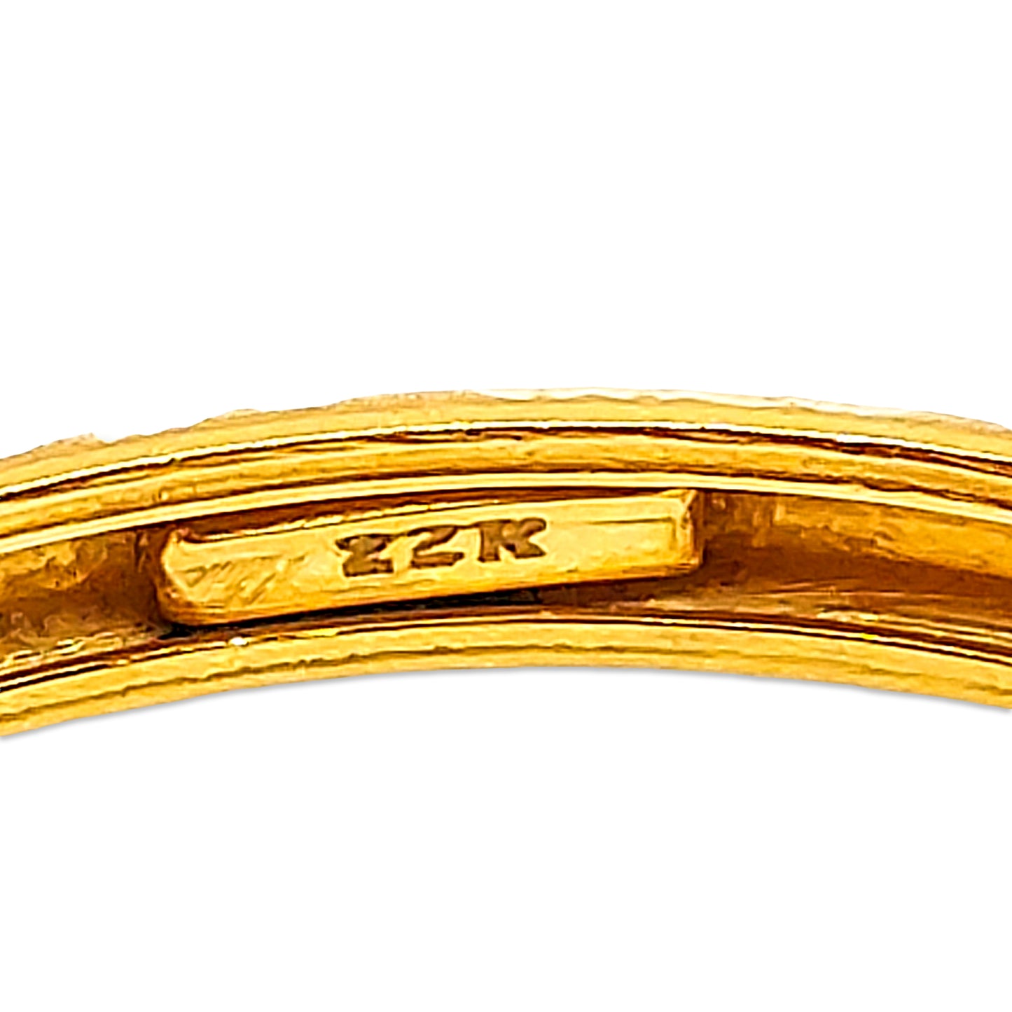 22KT Yellow Gold Designer Bangle 16.81GM – Premium Luxury Gold Bracelet
