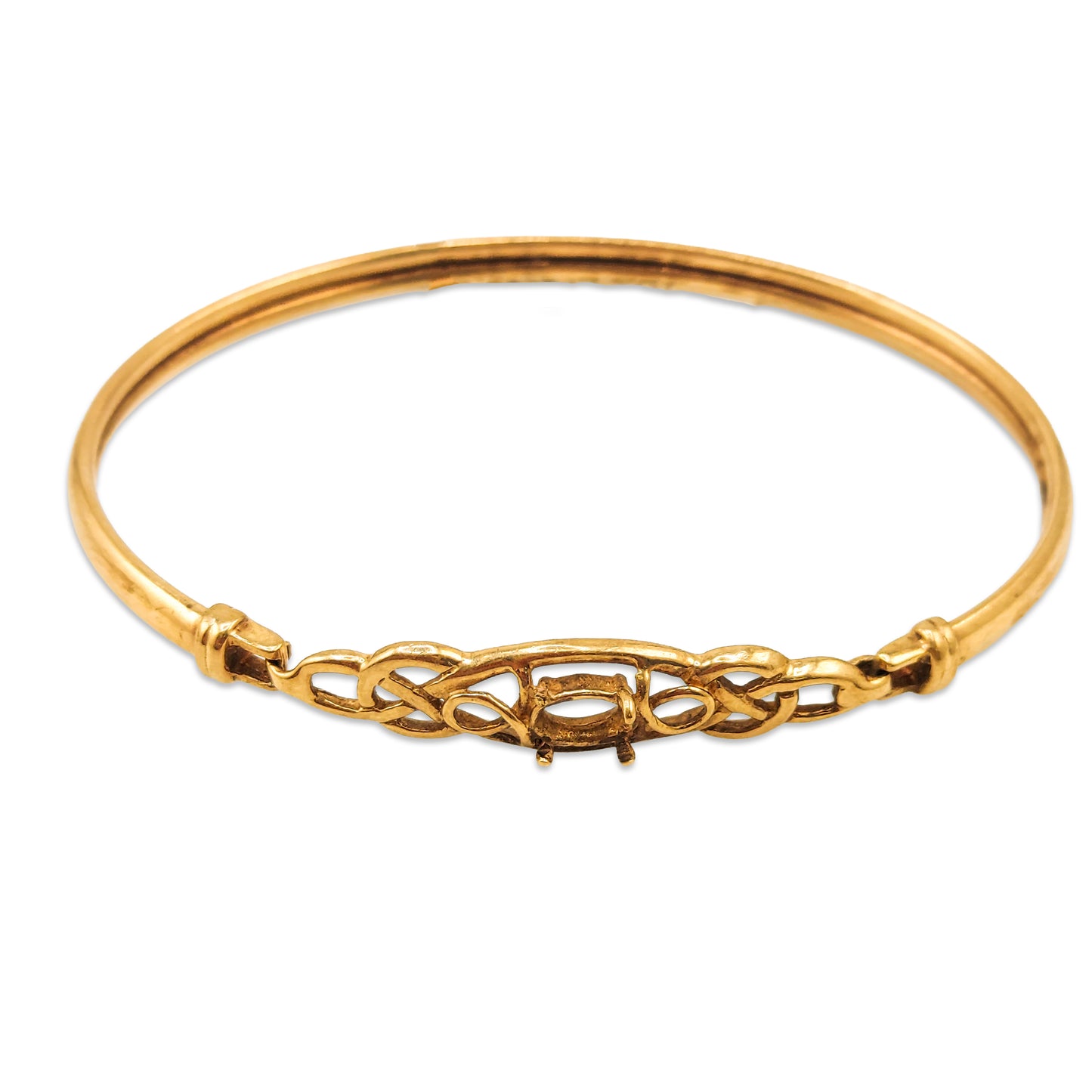 9KT Yellow Gold Mount Pattern Bangle 5.50GM – Elegant Lightweight Designer Gold Bracelet