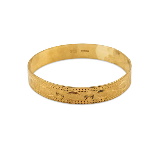 9KT Yellow Gold Kids Pattern Bangle 10.11GM – Elegant Lightweight Children’s Gold Bracelet
